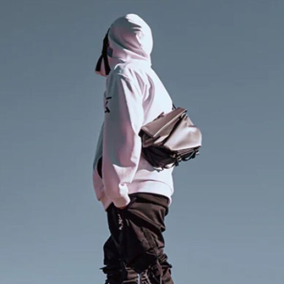 NIID Urbanature Sling Bag Carry Travel Pack - Picture 2 of 7